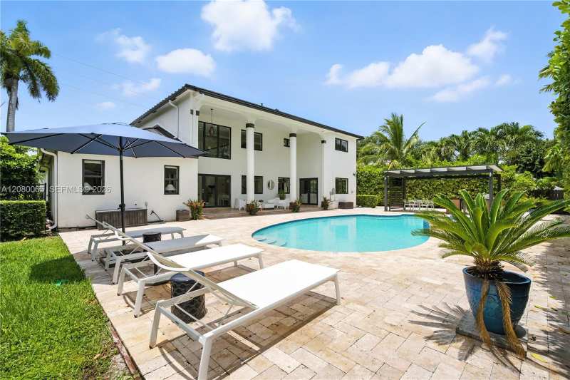 17815 SW 83rd Ct, Palmetto Bay FL 33157