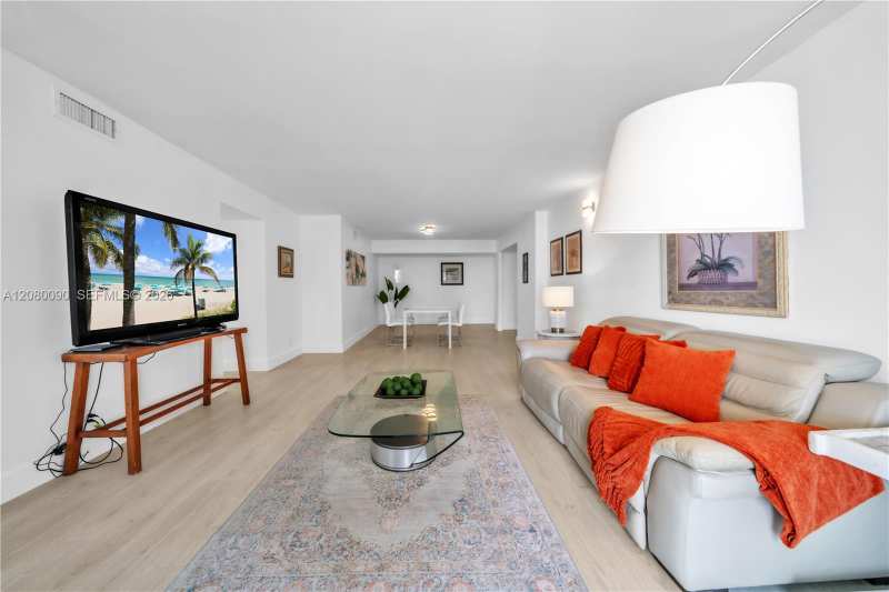 2401 S Ocean Dr # 507, Hollywood FL 33019