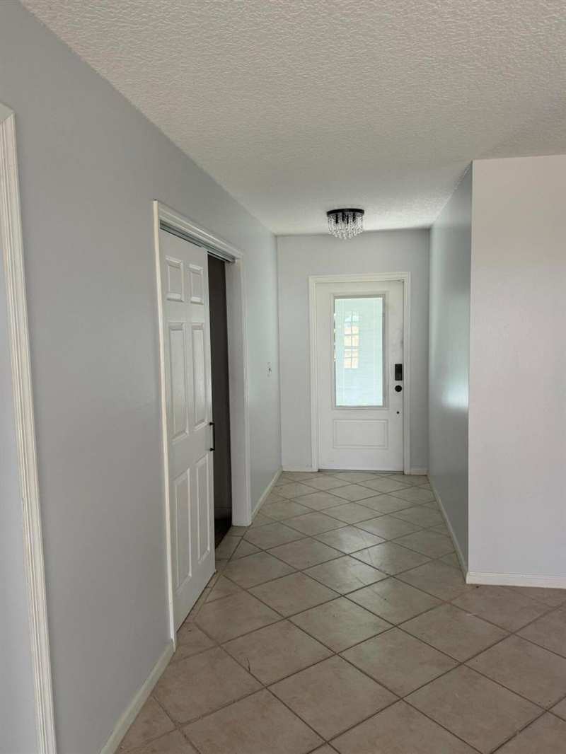 121 BEAUMONT Lane, Palm Beach Gardens FL 33410