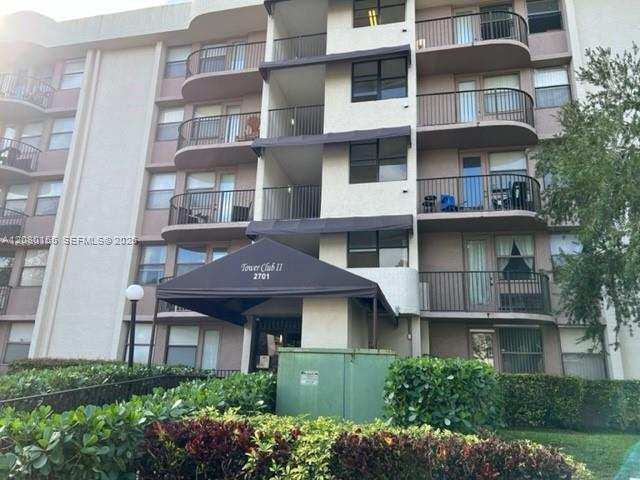 2701 Riverside Dr # B, Coral Springs FL 33065