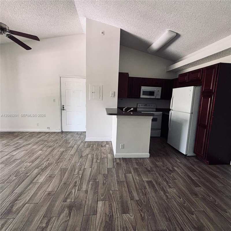 701 Lyons Rd # 13207, Coconut Creek FL 33063