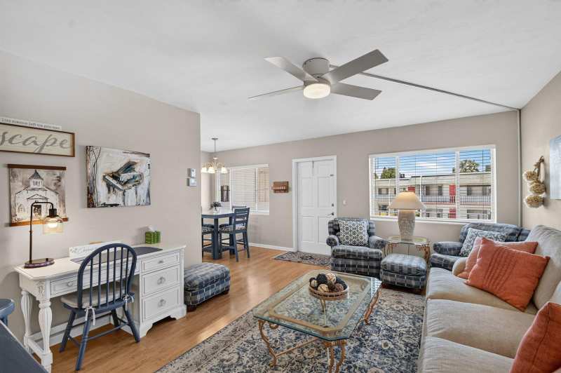 2880 LAKE OSBORNE Drive # 203, FL 33461