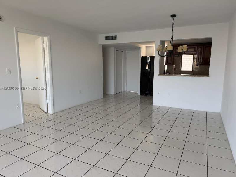 2861 Leonard Dr # F608, Aventura FL 33160