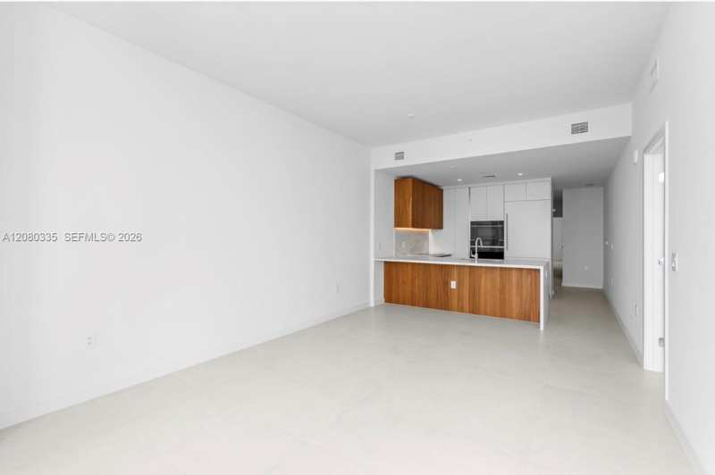 1400 biscayne # 3805, Miami FL 33132