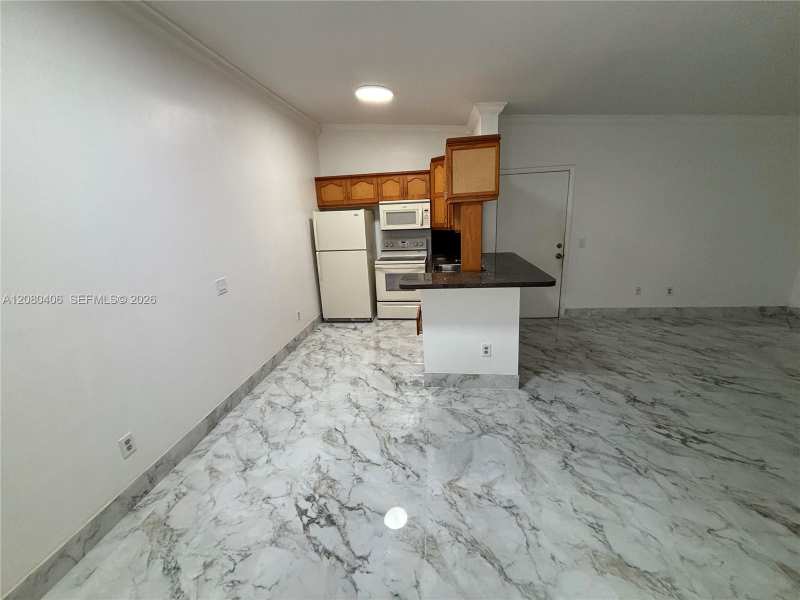 9733 Hammocks Blvd # 201C, Miami FL 33196