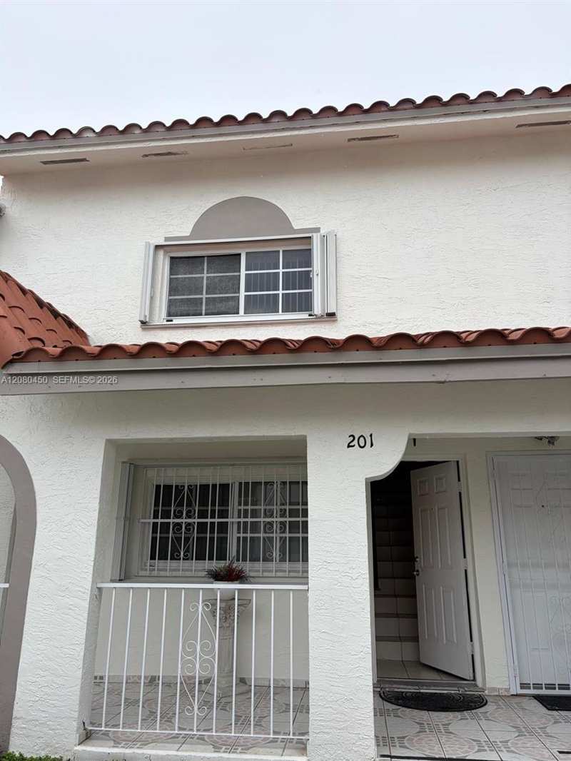 7797 W 29th Ln # 32, Hialeah FL 33018