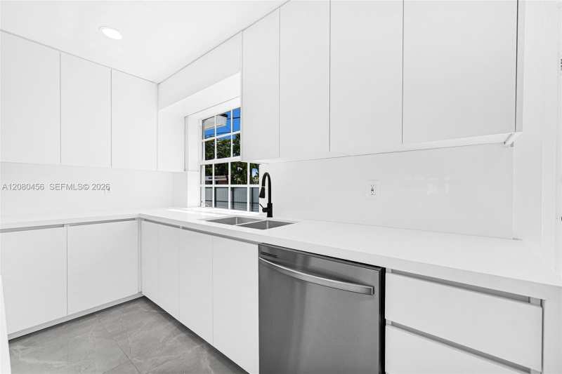 4040 SW 108th Ave, Miami FL 33165