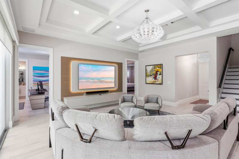 464 NE 8TH Street, Boca Raton FL 33432