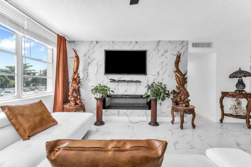 2150 SANS SOUCI Boulevard # C204, North Miami FL 33181