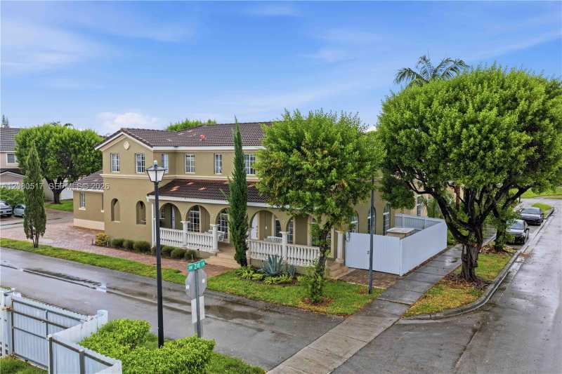 13988 SW 278th Ln, Homestead FL 33032