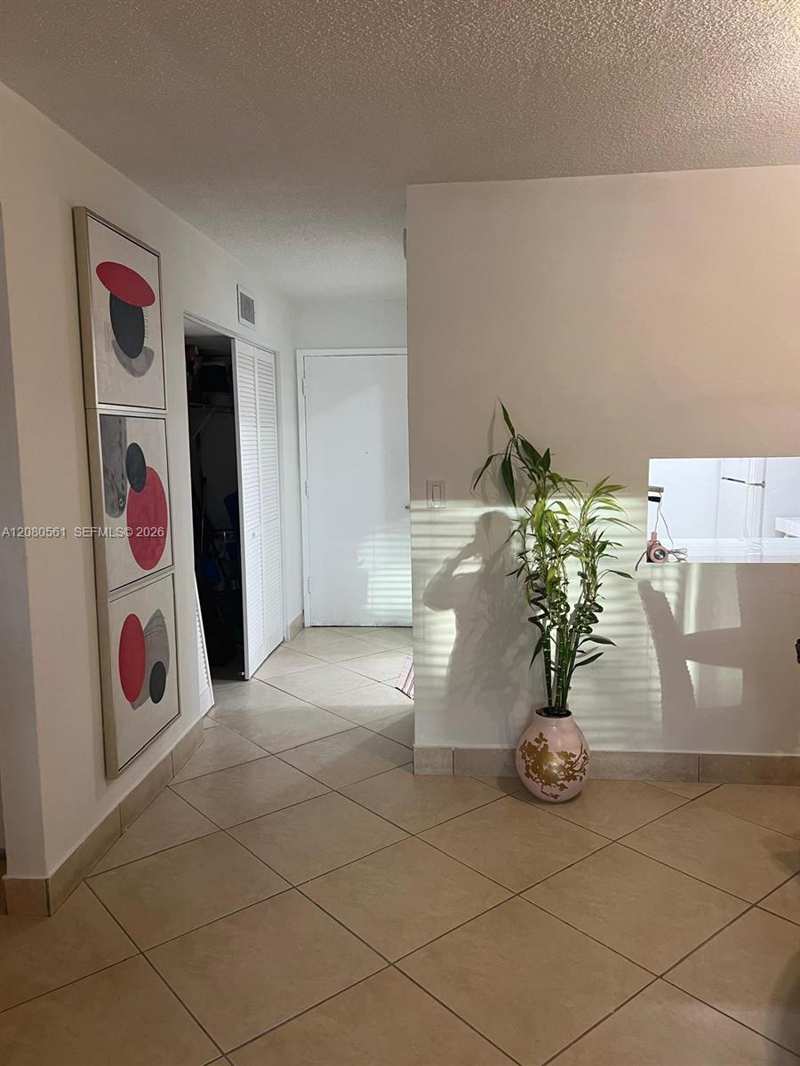 8764 SW 12th St # 105, Miami FL 33174