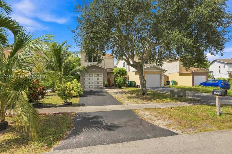 5506 NW 22nd St, Lauderhill FL 33313