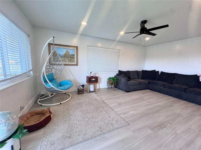 455 Golden Isles Dr # 310, Hallandale Beach FL 33009