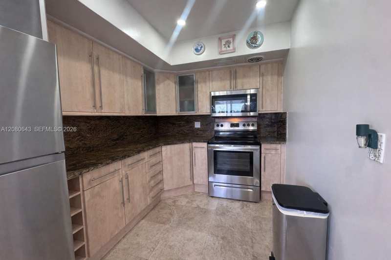 455 Golden Isles Dr # 310, Hallandale Beach FL 33009