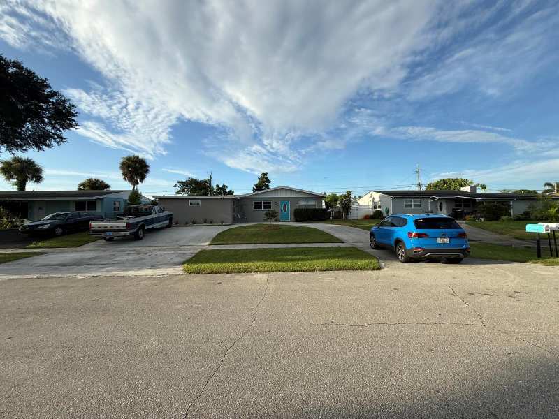 4400 APPLECREST Drive, Palm Beach Gardens FL 33410