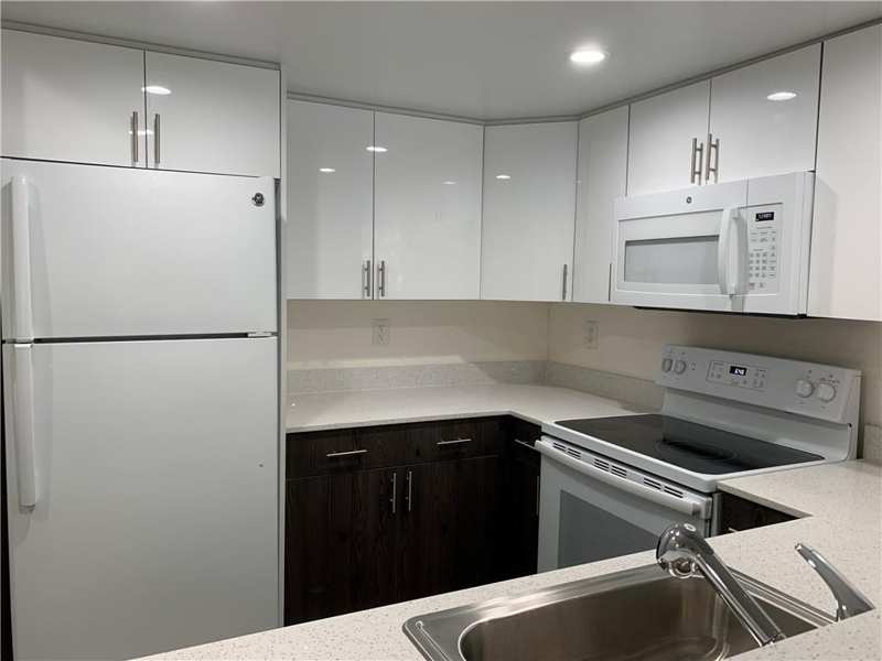 401 NW 34 Street # 220, Pompano Beach FL 33064