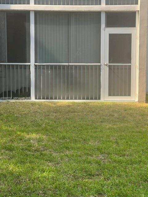 1000 NE 12th Ave # 103, Hallandale Beach FL 33009