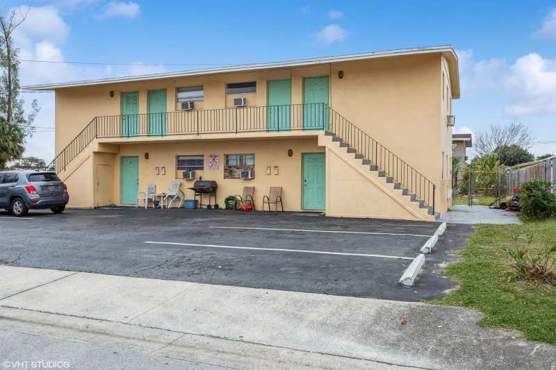 1521 W 21st Street # 6, Riviera Beach FL 33404