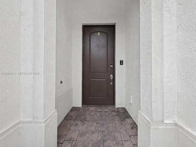 15086 SW 176th Ter, Miami FL 33187