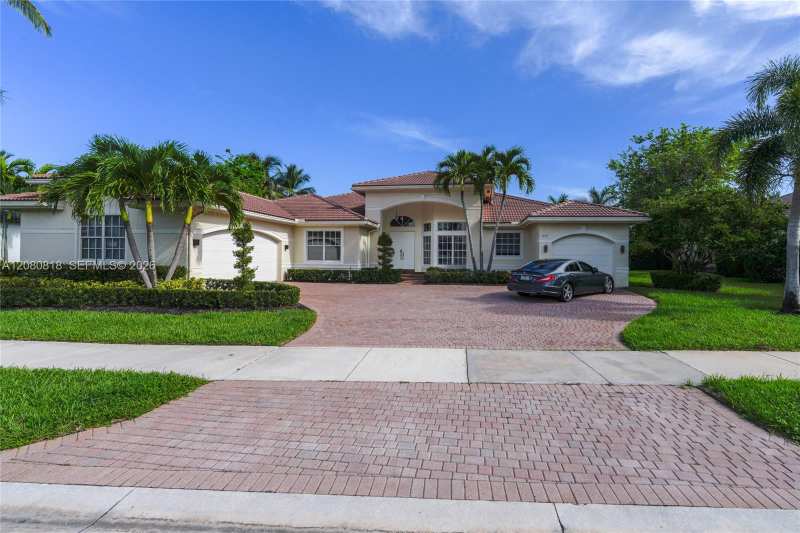 15317 SW 35th St, Davie FL 33331