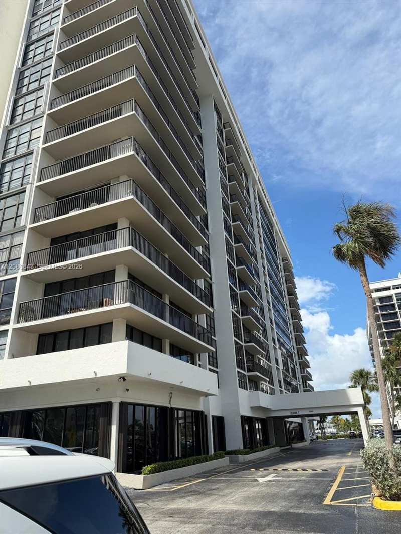 2049 S Ocean Dr # 407, Hallandale Beach FL 33009