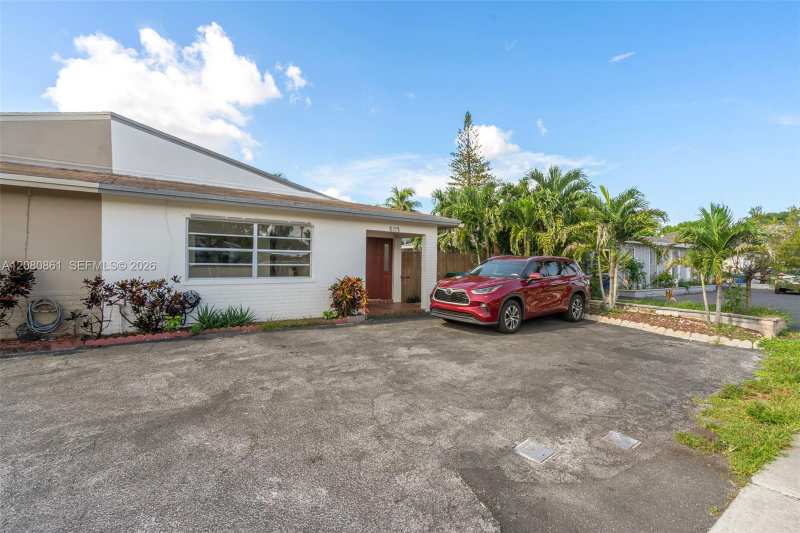 6112 SW 3rd St # 2, Margate FL 33068