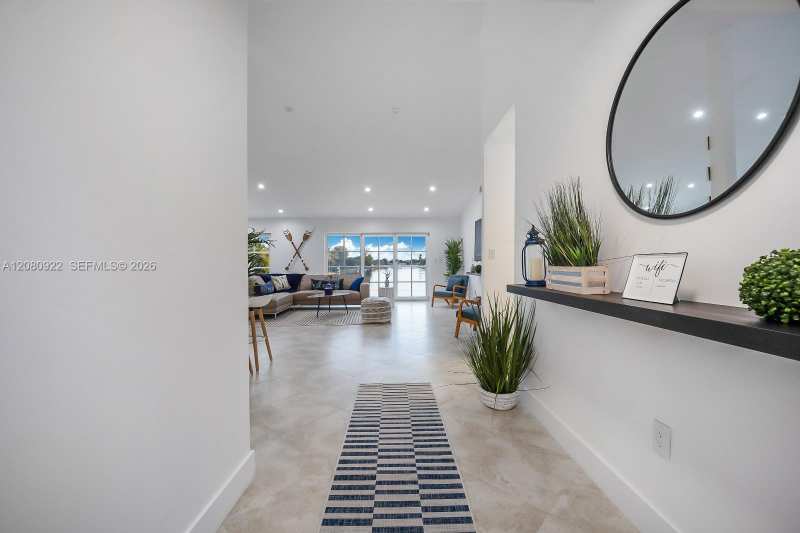 2286 NE 215th St # 2286, Miami FL 33180