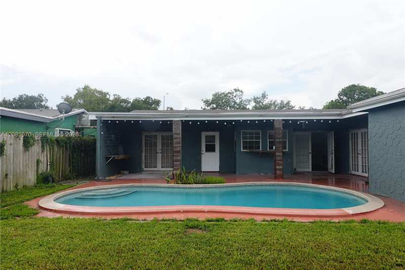 2081 Utopia Dr, Miramar FL 33023