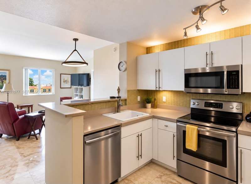 10 Aragon Ave # 1120, Coral Gables FL 33134