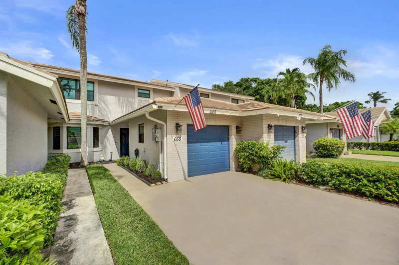 665 Deer Creek North Shore Drive, Deerfield Beach FL 33442