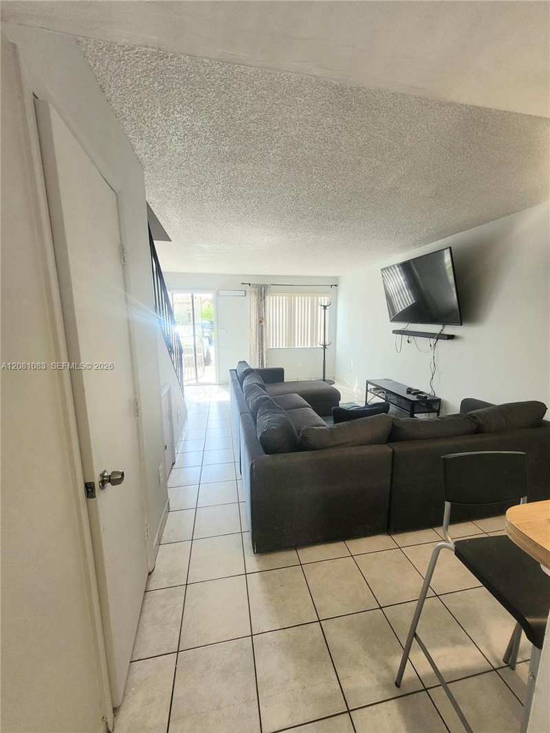 3973 W 9th Ln # 3, Hialeah FL 33012