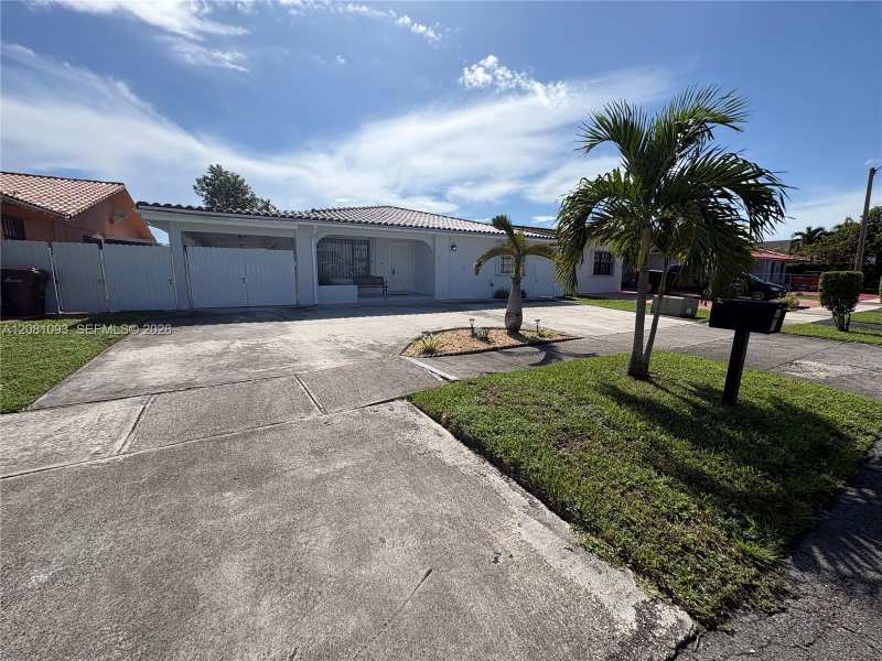 7577 W 5th Ln, Hialeah FL 33014