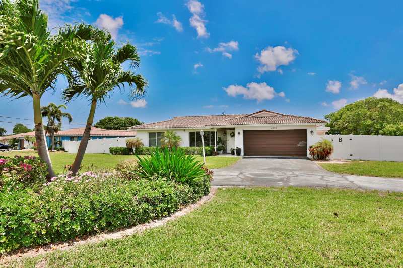 4000 NW 3RD Avenue, Boca Raton FL 33431