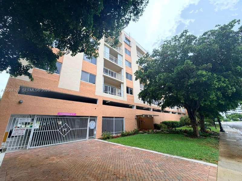 200 178th Dr # 606, Sunny Isles Beach FL 33160