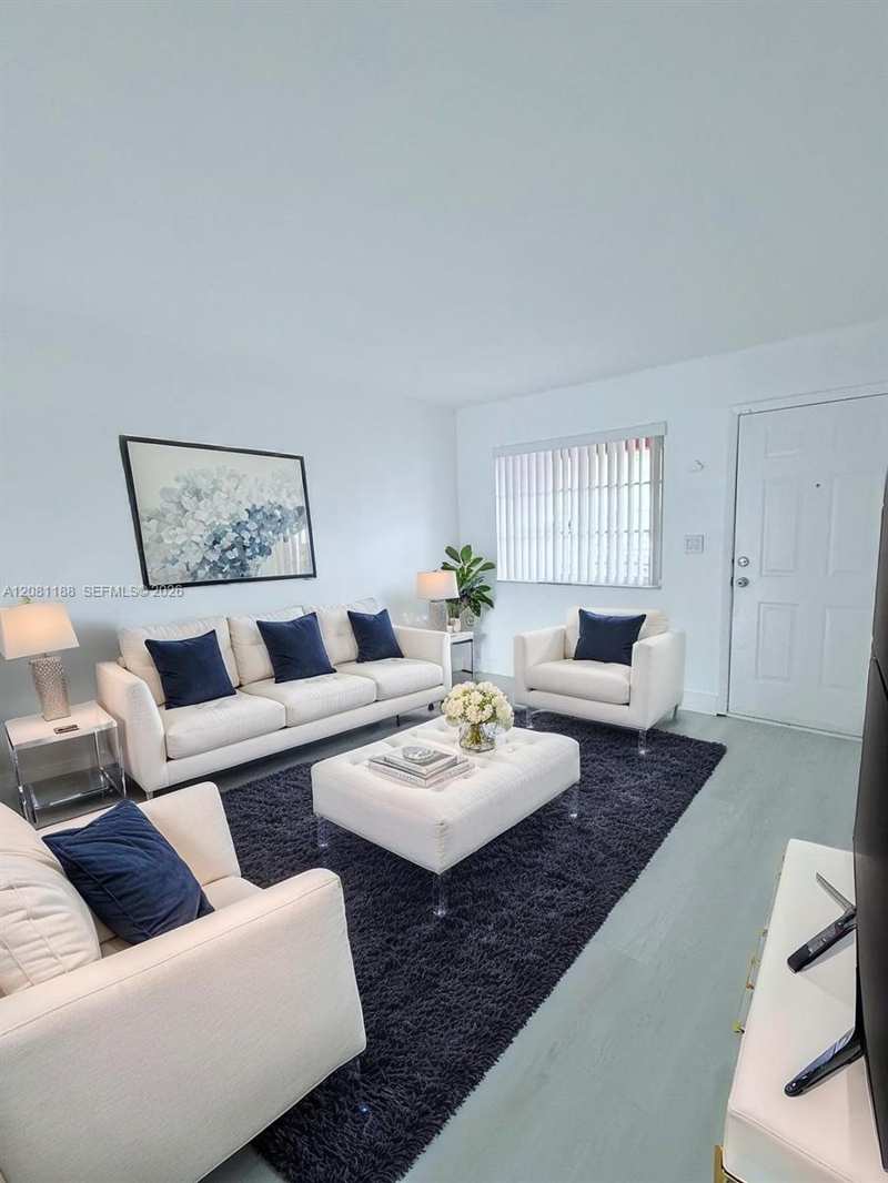 6801 W 36th Ave # 102, Hialeah FL 33018