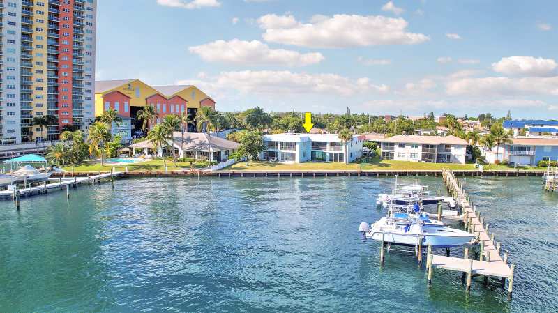 360 Wilma Circle, Riviera Beach FL 33404