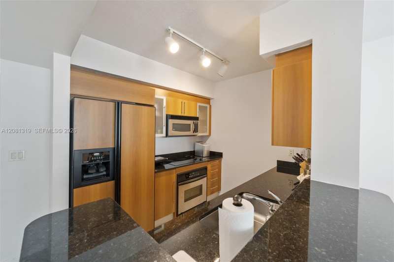 335 S Biscayne Blvd # 2904, Miami FL 33131