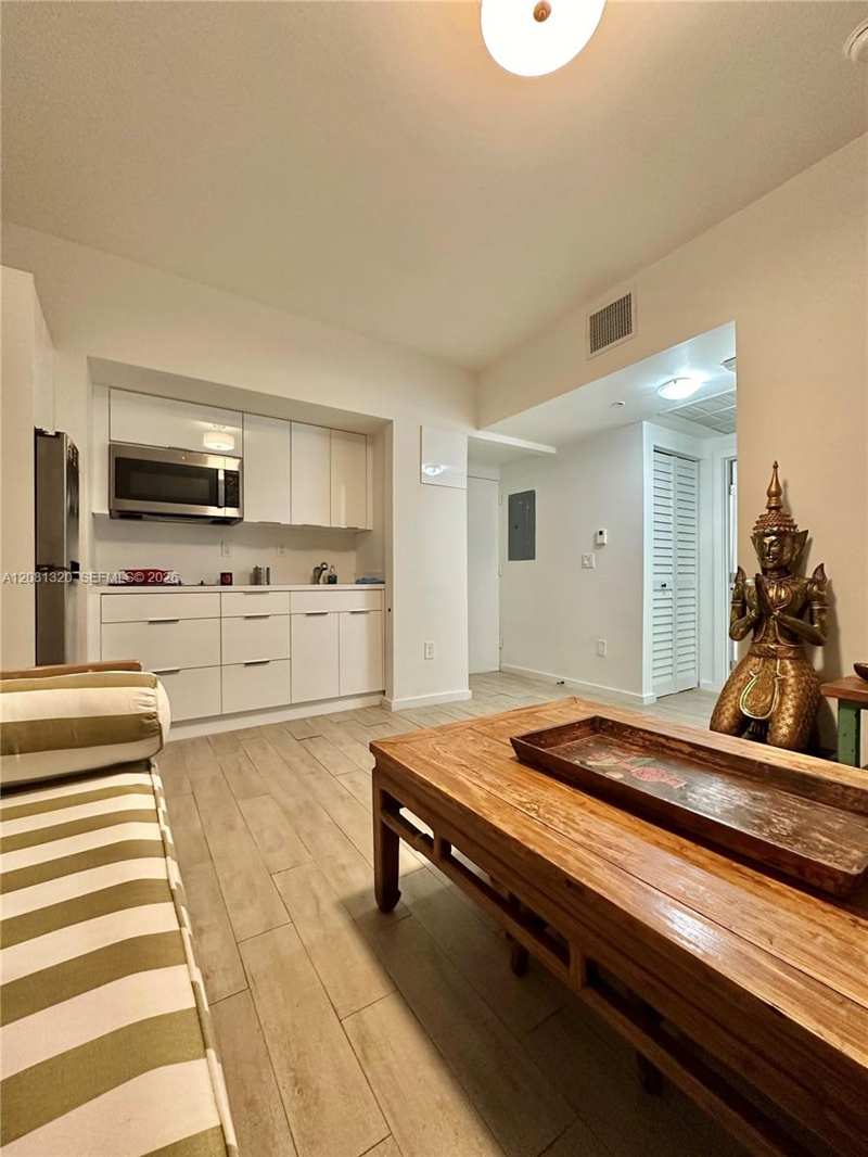 1611 Meridian Ave # 103, Miami Beach FL 33139