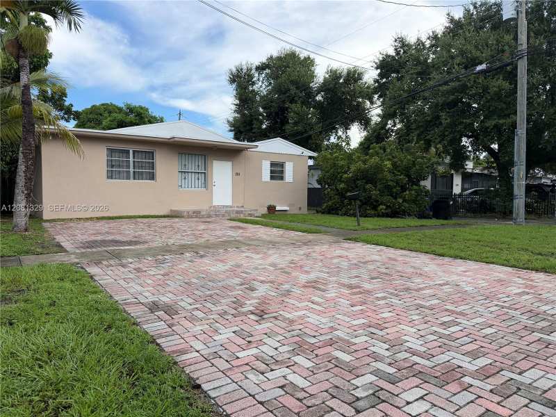 1311 NE 157 ST, North Miami Beach FL 33162