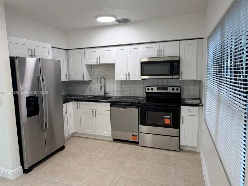 1311 NE 157 ST, North Miami Beach FL 33162