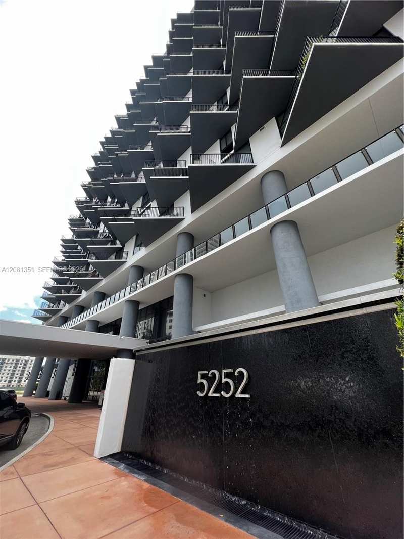 5252 NW 85th Ave # 1409, Doral FL 33166