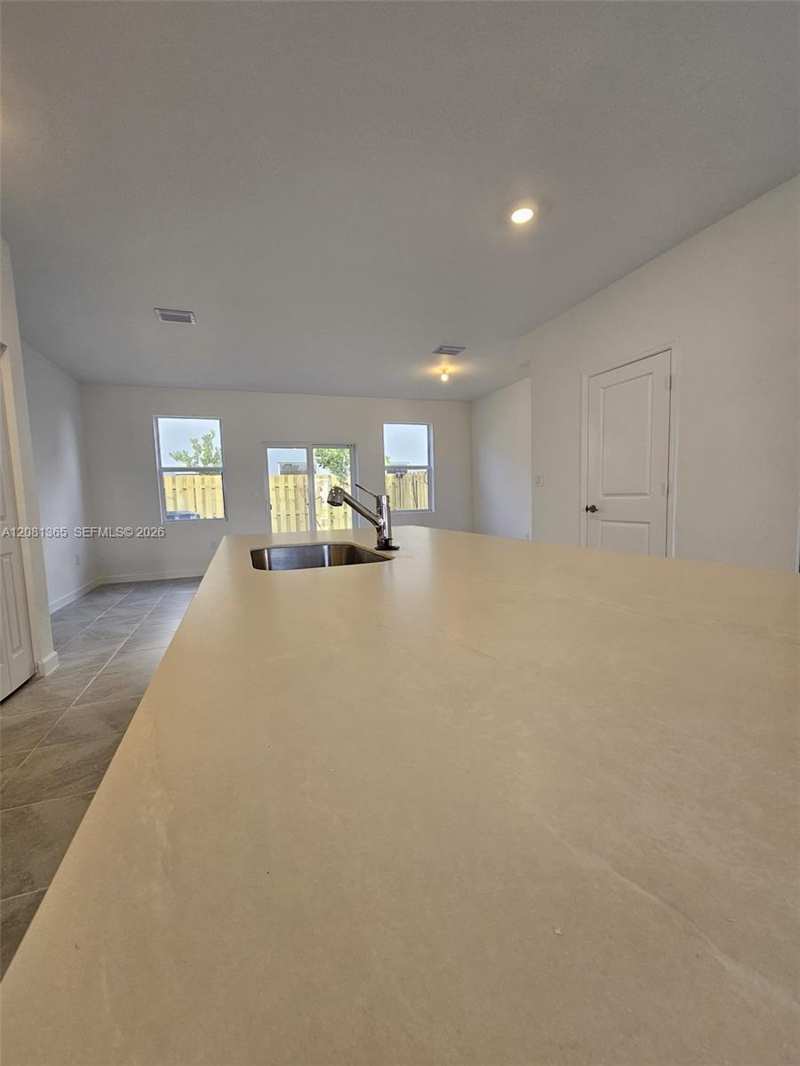 1175 SE 1 st # 0, Florida City FL 33034