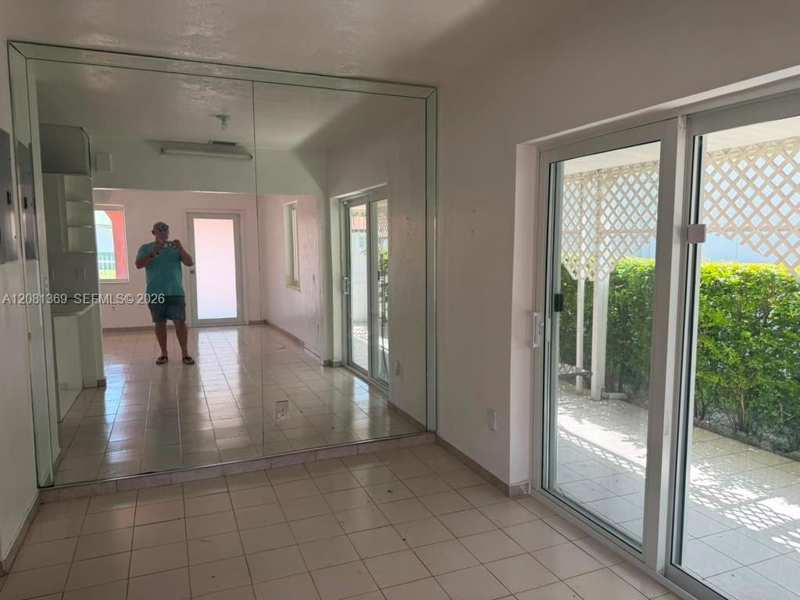 3500 NW 16th Ter, Miami FL 33125