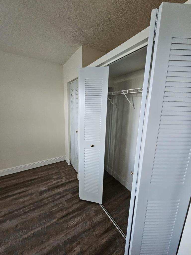 18335 NW 68 Avenue # 323A, Hialeah FL 33015