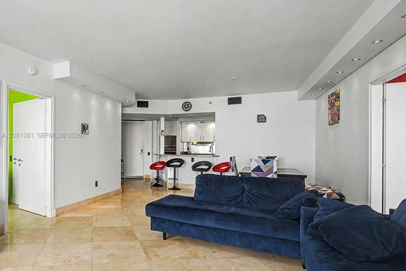 450 Alton Rd # 2406, Miami Beach FL 33139