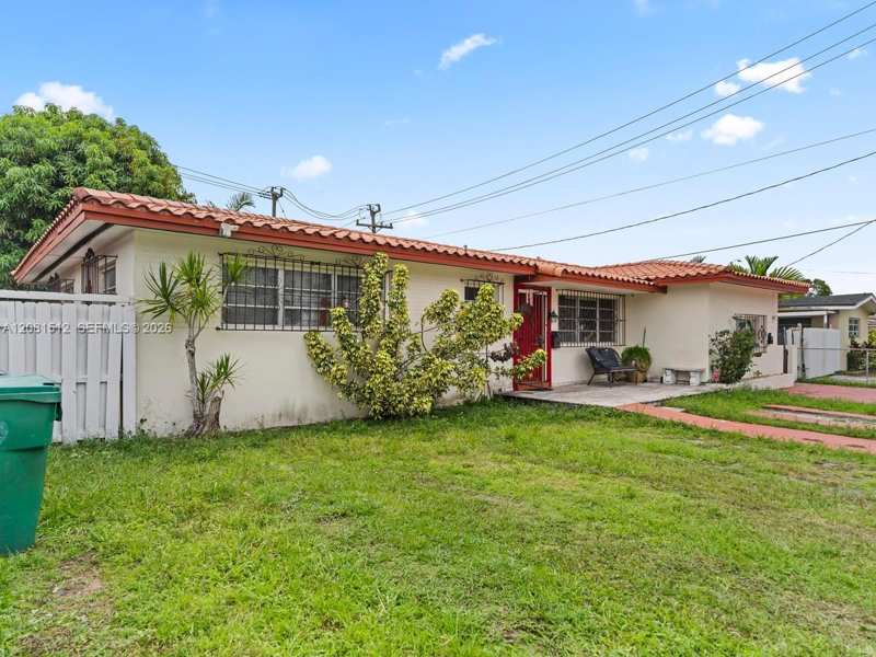 4850 NW 6th St, Miami FL 33126
