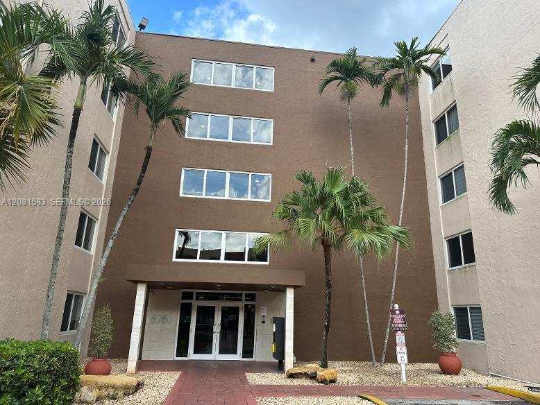 6960 NW 186th St # 131, Hialeah FL 33015