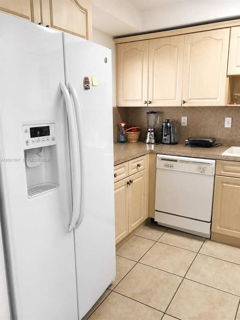 10090 NW 80th Ct # 1561, Hialeah Gardens FL 33016