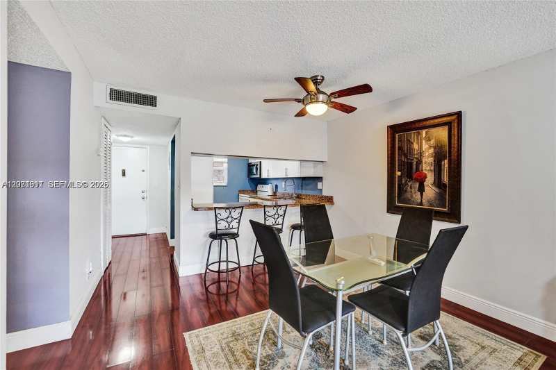 7610 Stirling Rd # 207C, Davie FL 33024