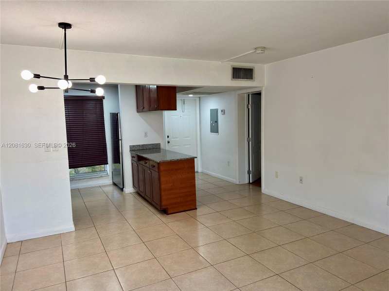 8950 SW 69th Ct # 114, Pinecrest FL 33156